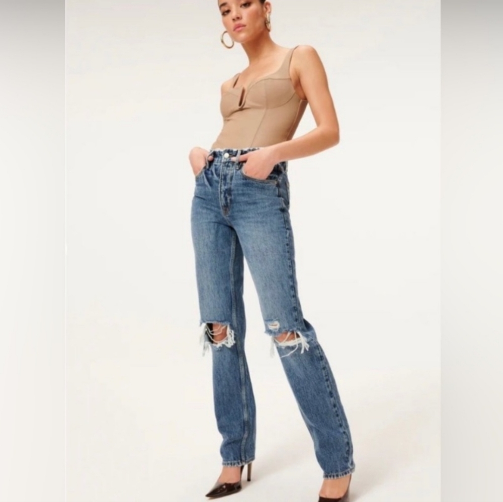 NWT Good American Good 90s Slim Ripped Knee Straight Jeans in Indigo - Picture 4 of 14
